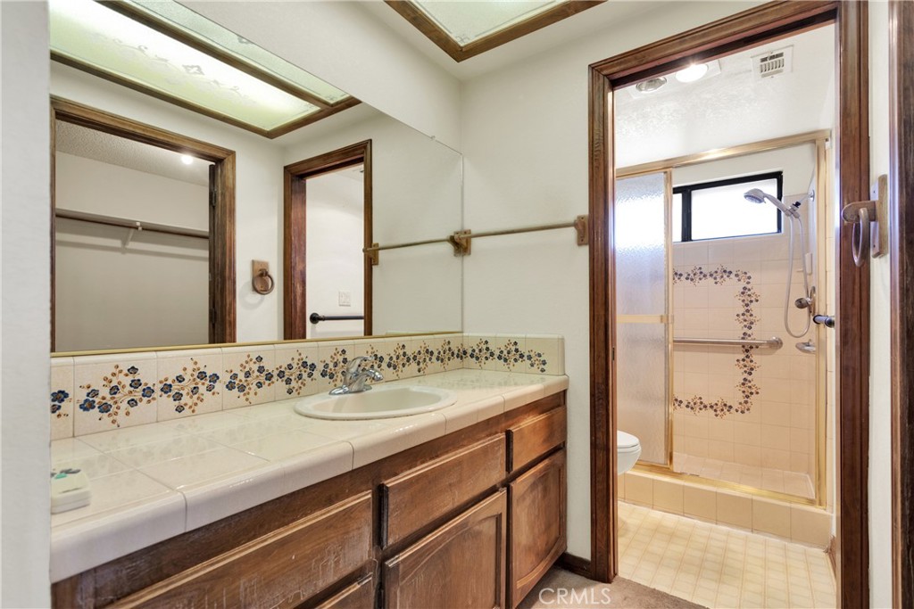 18110 Fairburn Street Property Photo 18