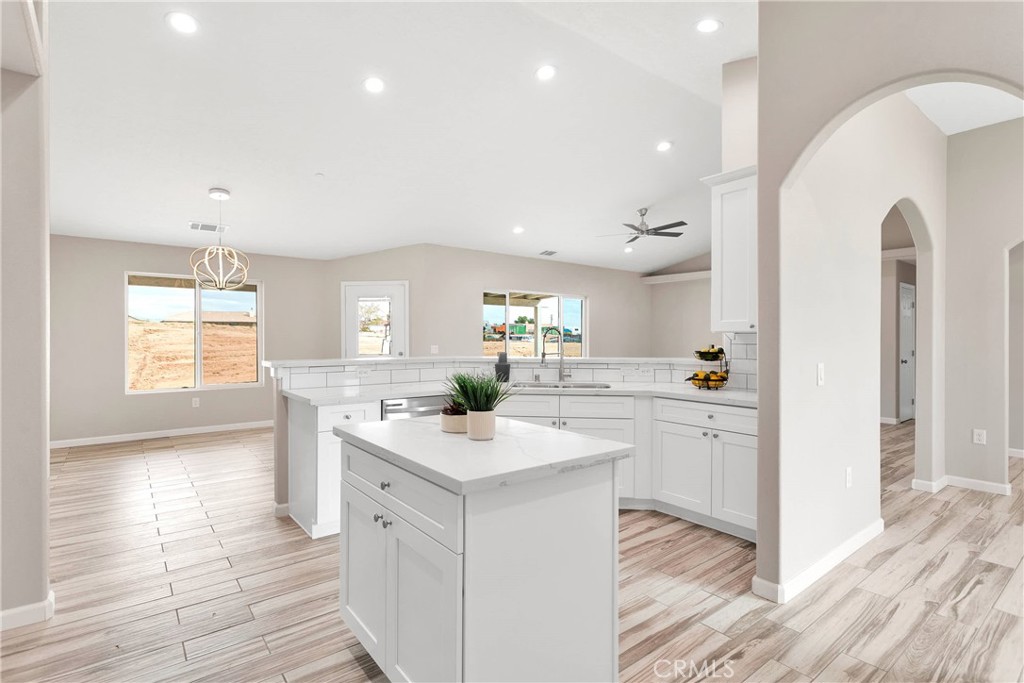 18420 Wisteria Street Property Photo 6