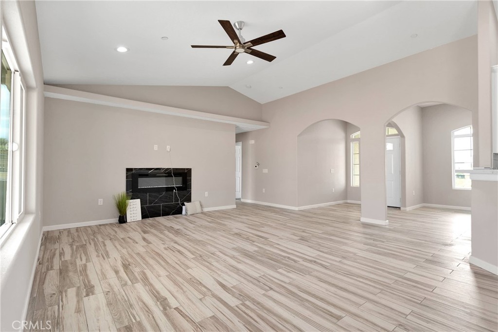 18420 Wisteria Street Property Photo 11