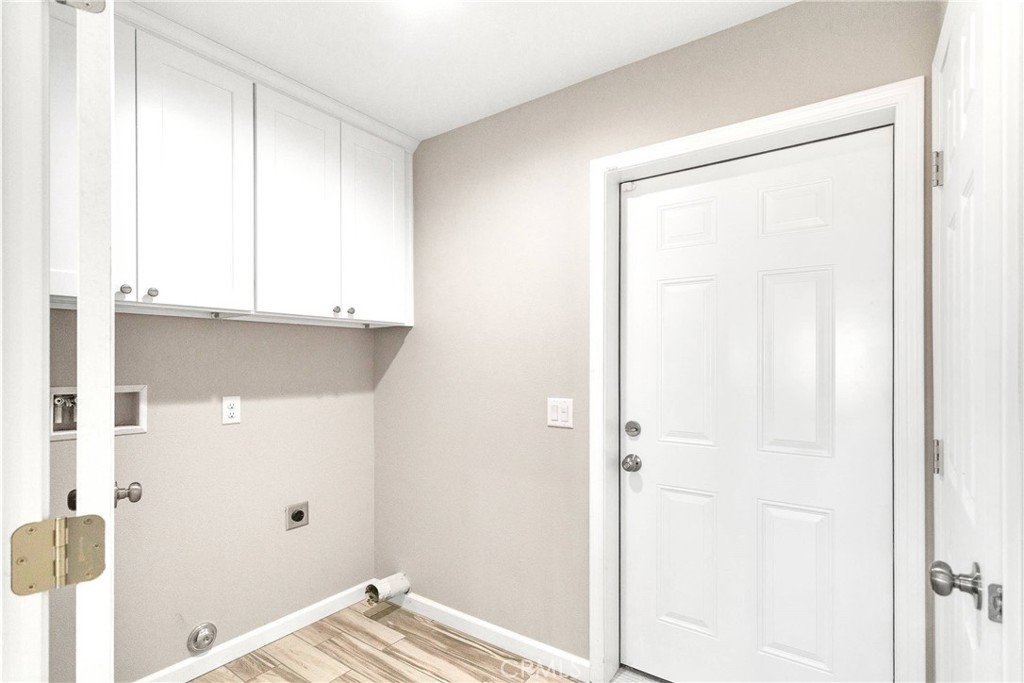 18420 Wisteria Street Property Photo 14