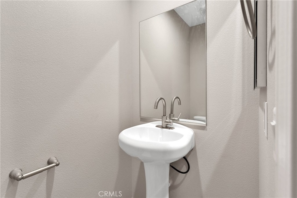 18420 Wisteria Street Property Photo 29