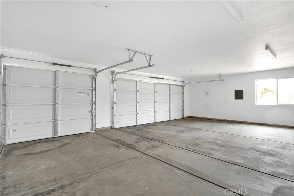 18420 Wisteria Street Property Photo 30