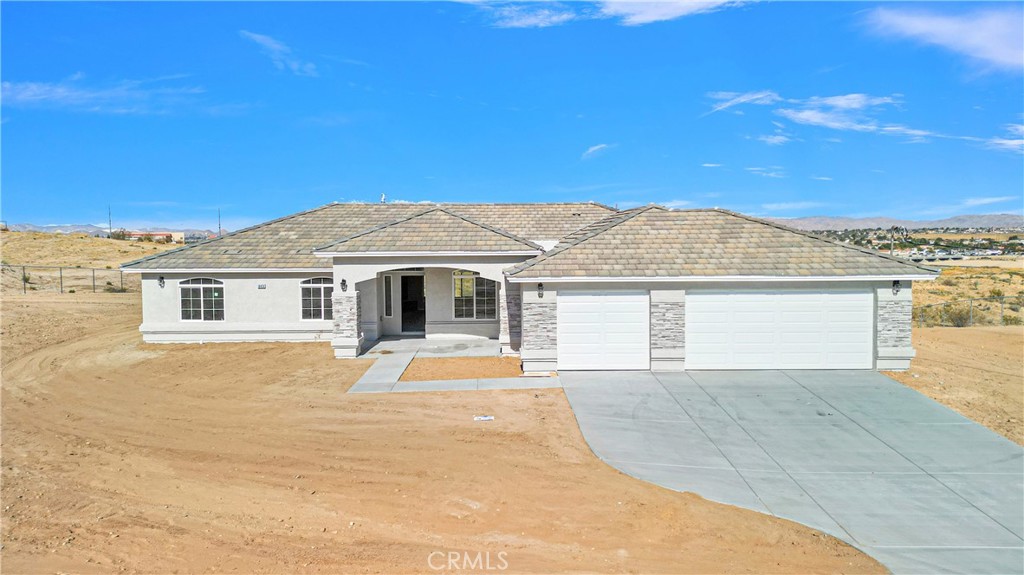 18428 Carob Street Property Photo