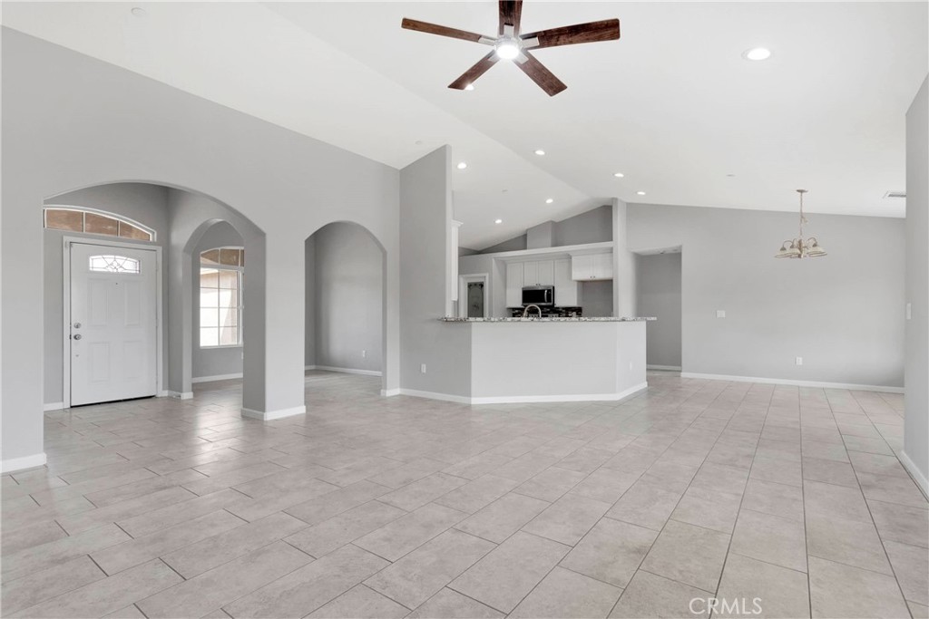 8569 Oakwood Avenue Property Photo 6