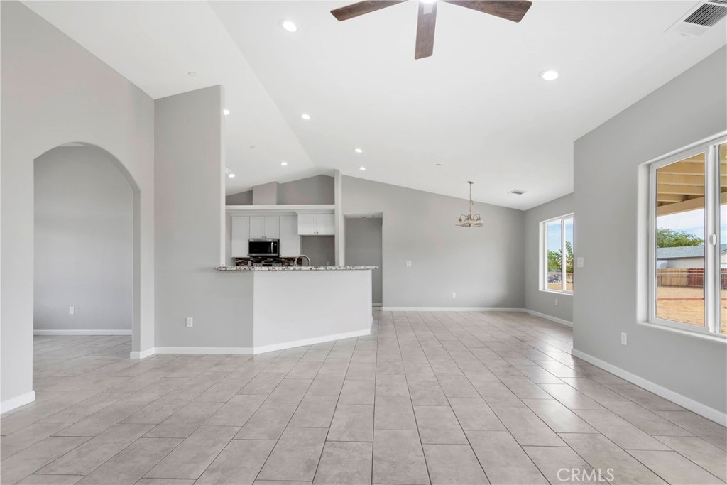 8569 Oakwood Avenue Property Photo 7