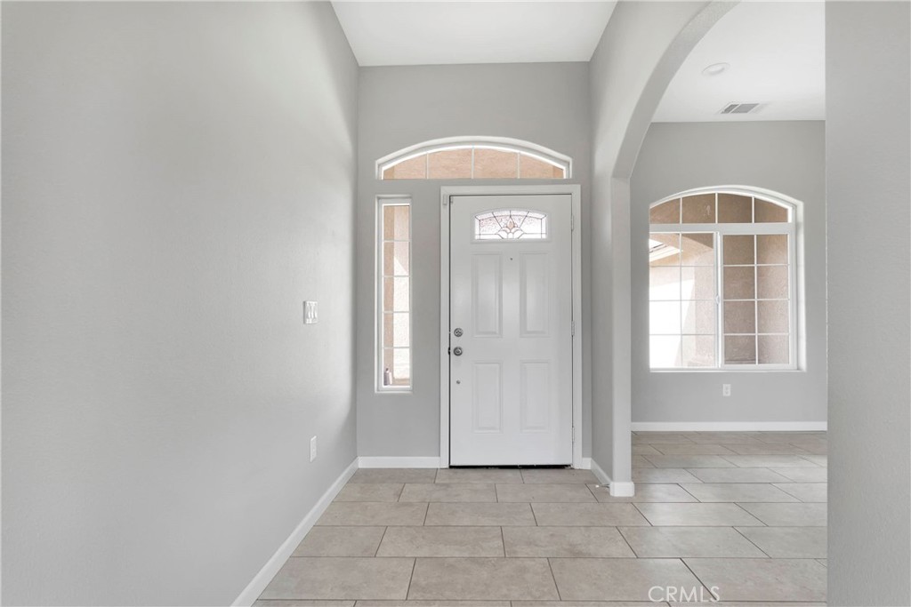 8569 Oakwood Avenue Property Photo 9