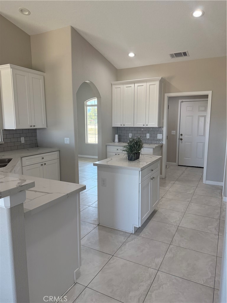 8569 Oakwood Avenue Property Photo 16
