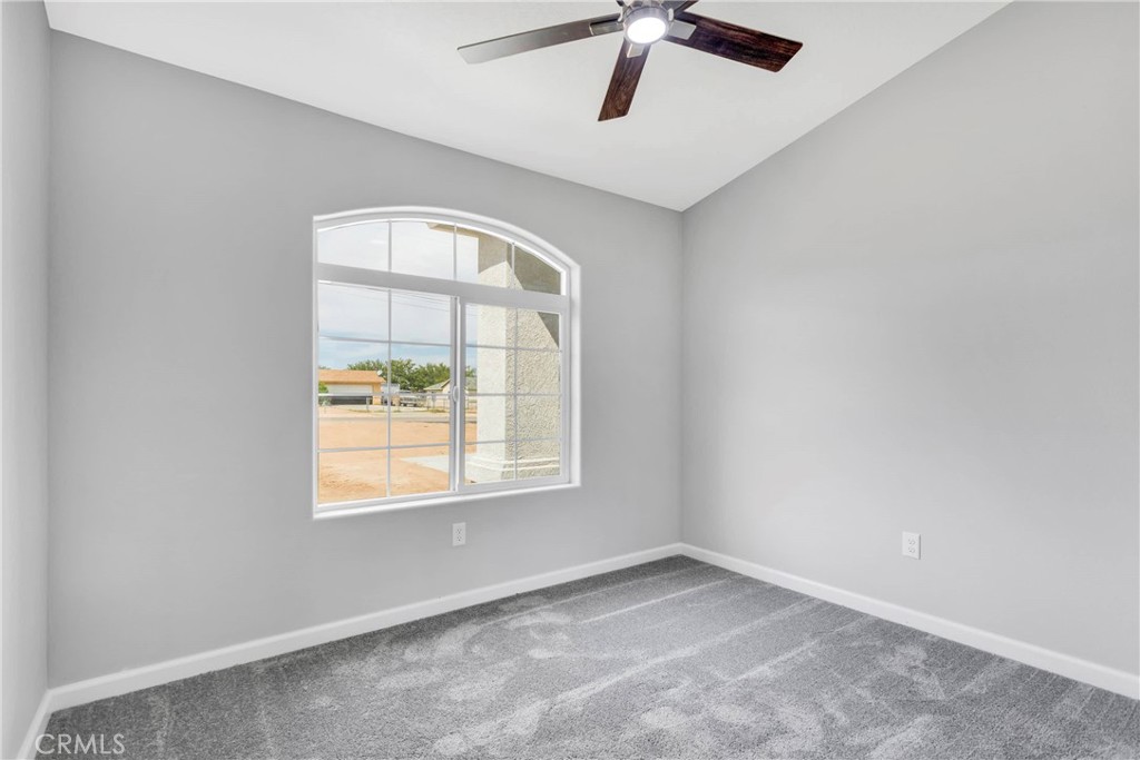 8569 Oakwood Avenue Property Photo 22