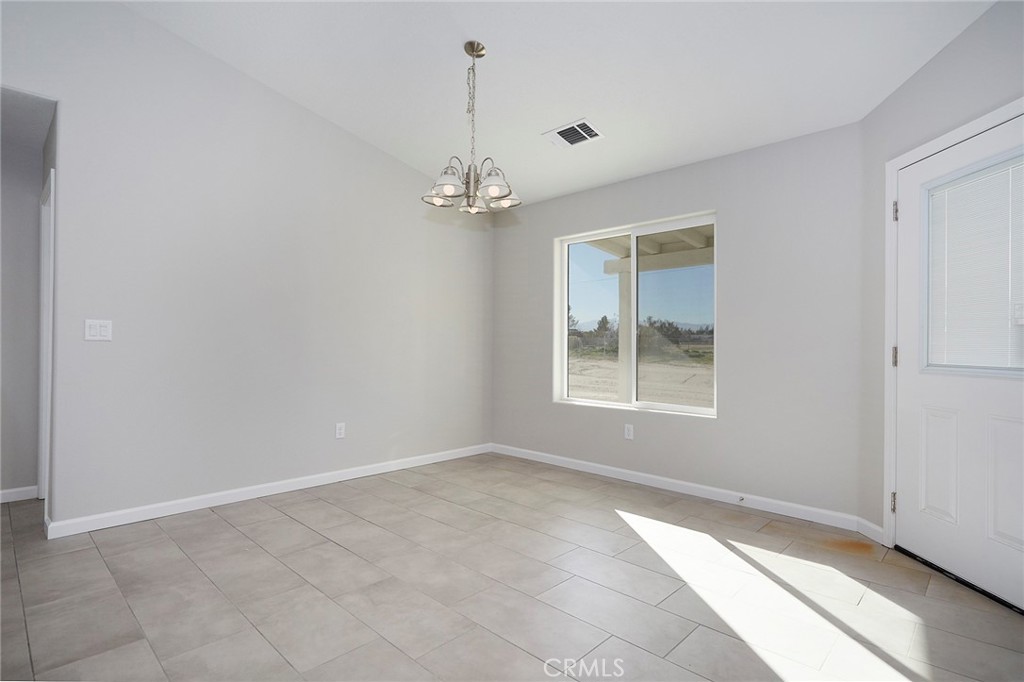 18238 Talisman Street Property Photo 7