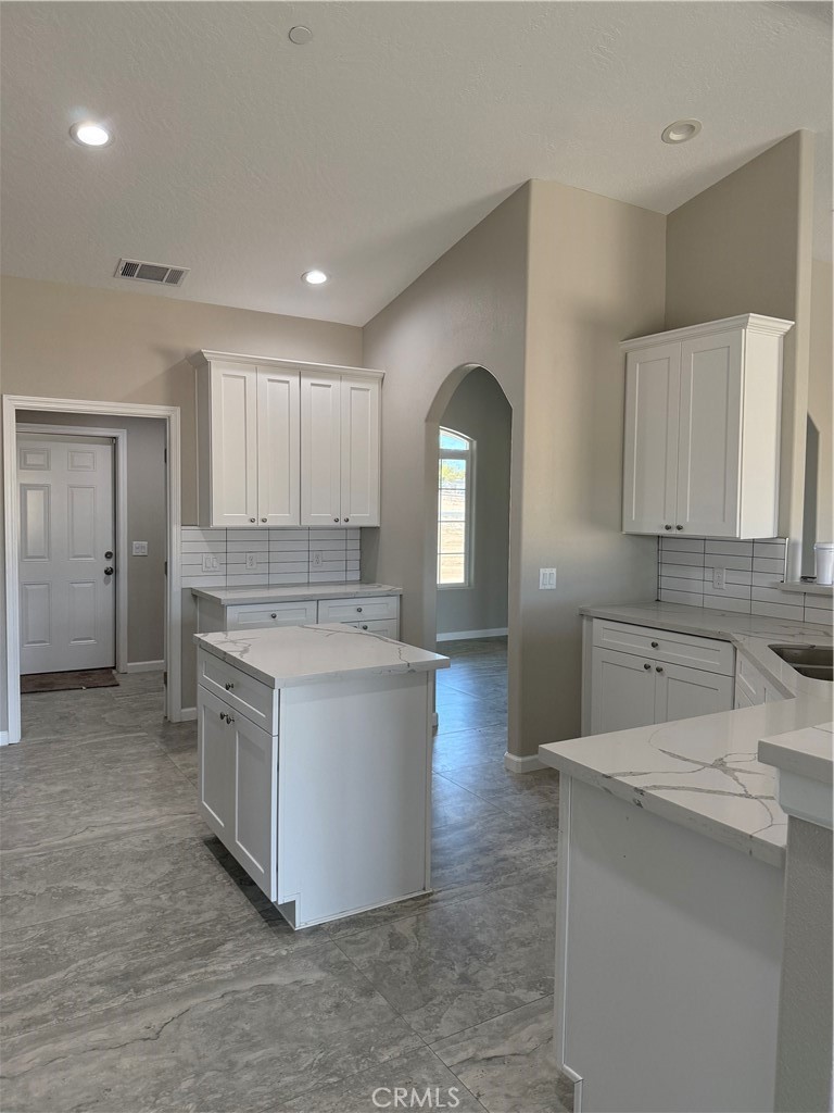 18238 Talisman Street Property Photo 10