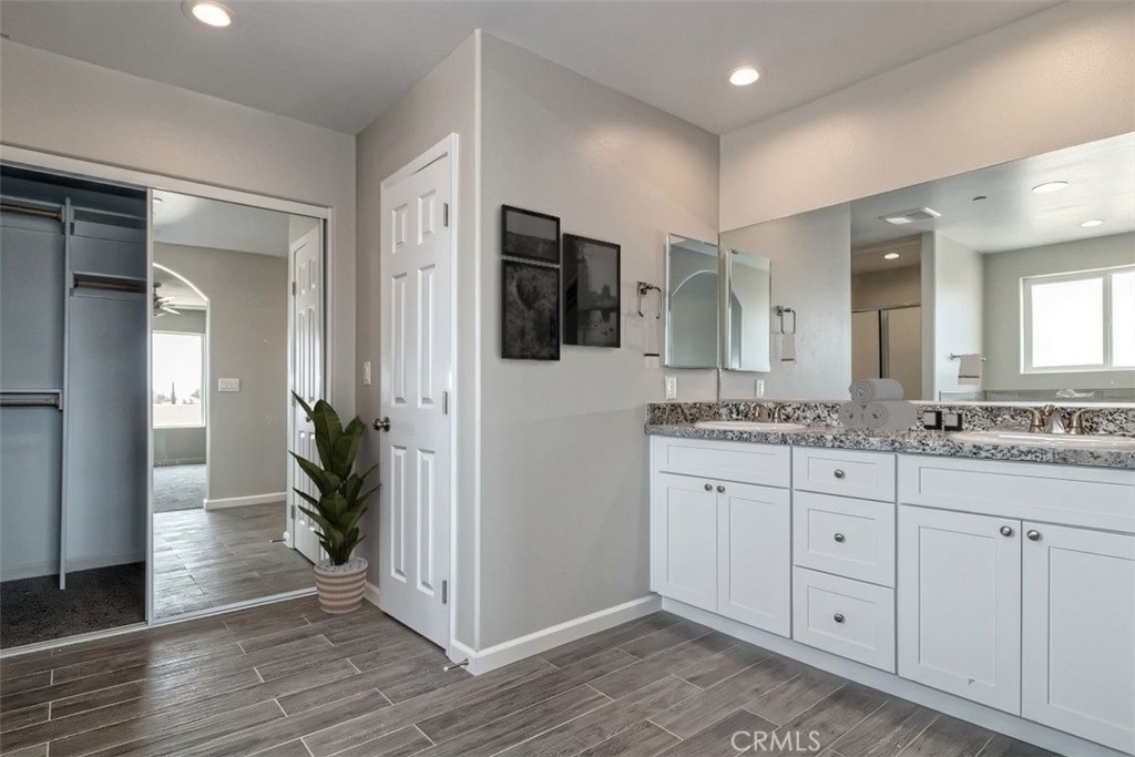 18363 Ranchero Road Property Photo 10