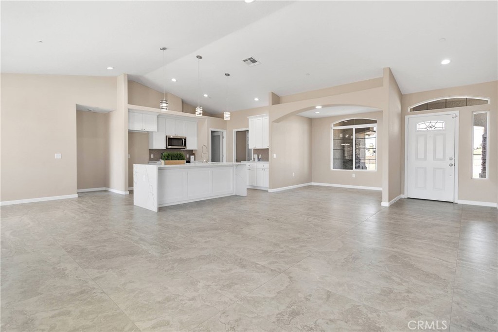 18363 Ranchero Road Property Photo 12