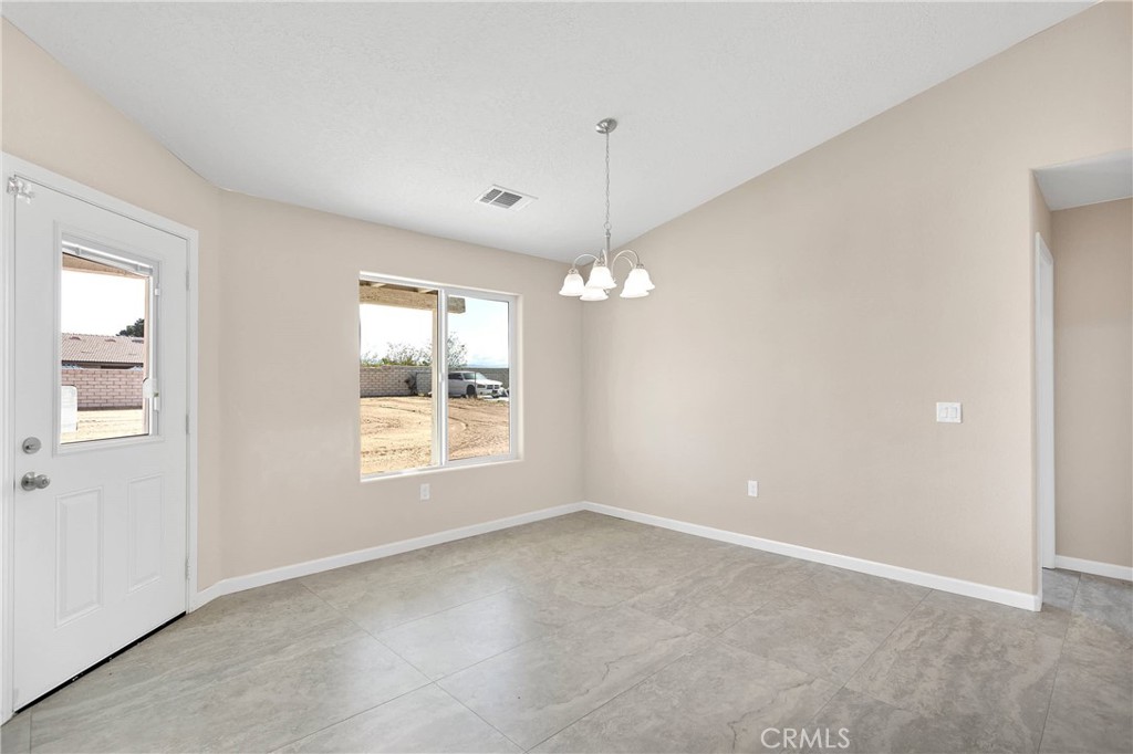 18363 Ranchero Road Property Photo 13