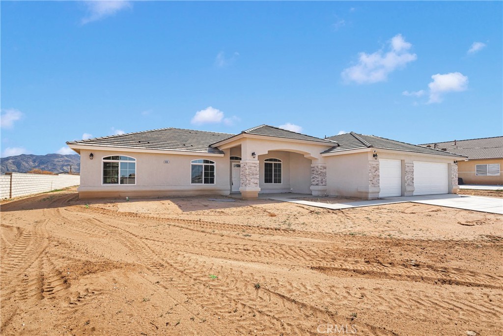 18363 Ranchero Road Property Photo 28