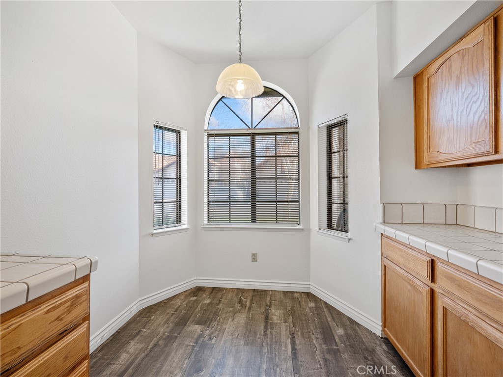 19246 Pine Way Property Photo 8