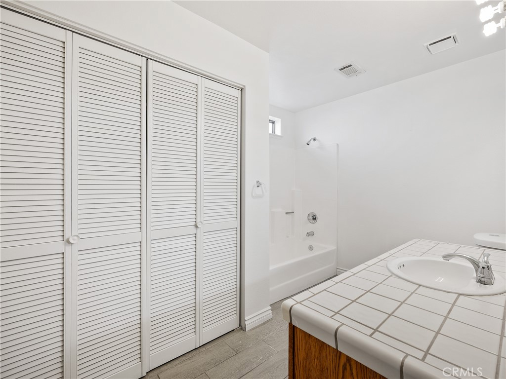 19246 Pine Way Property Photo 12