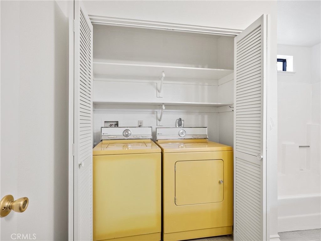 19246 Pine Way Property Photo 13