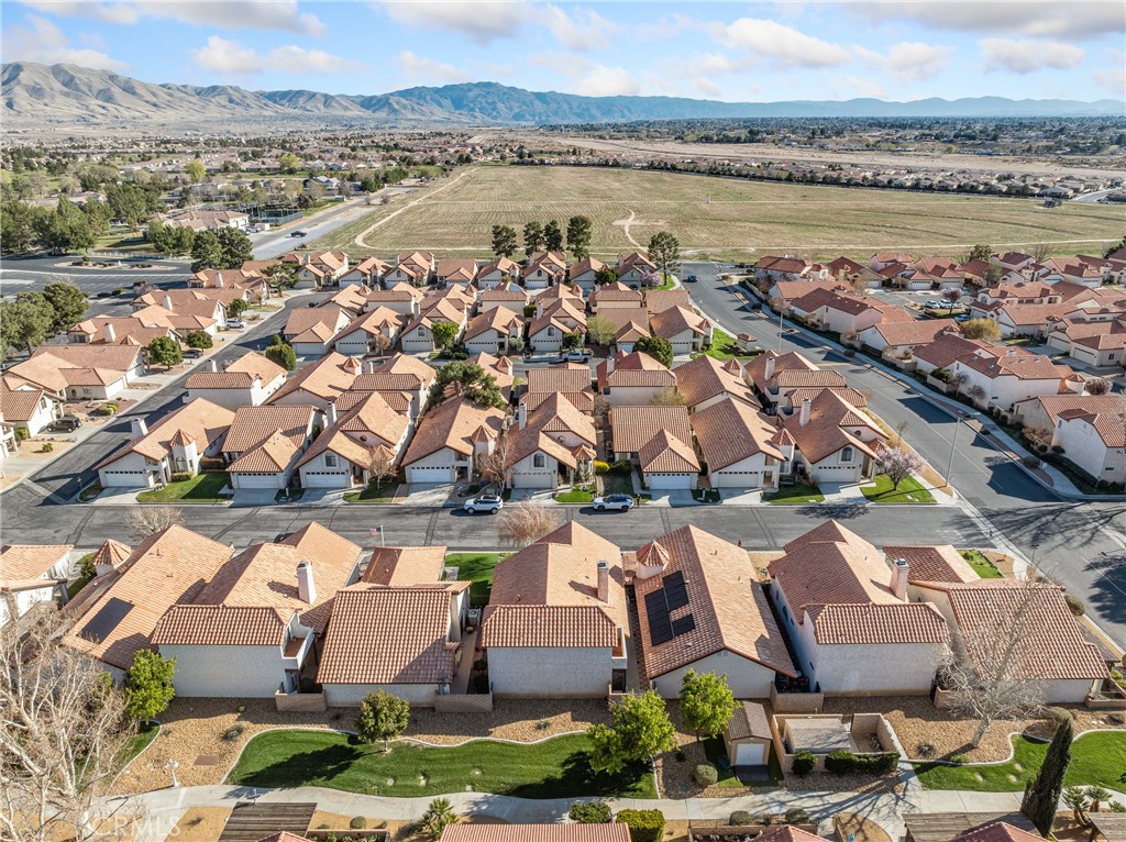 19246 Pine Way Property Photo 34