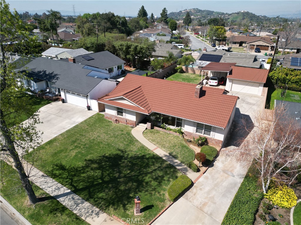1229 Sierra View Drive Property Photo