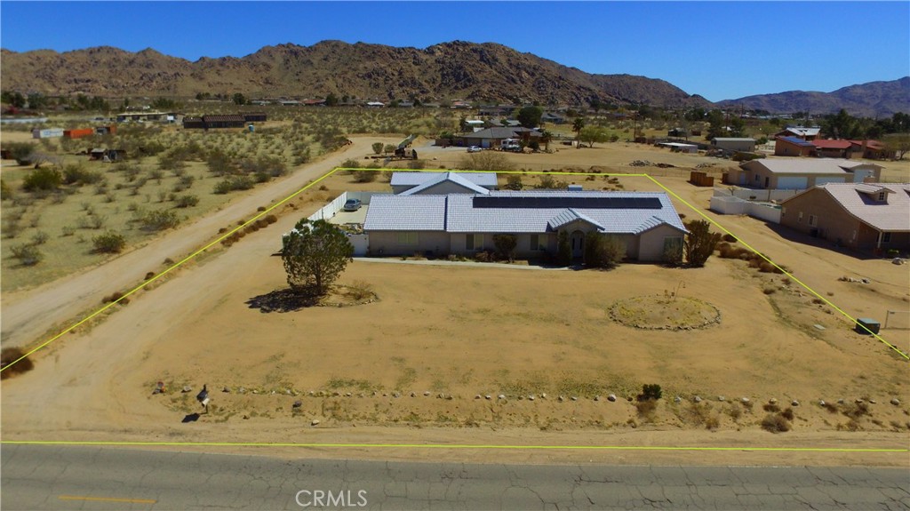 17389 Central Road Property Photo 3