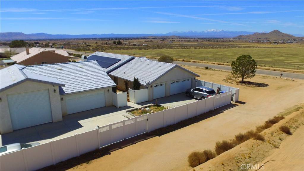 17389 Central Road Property Photo 14