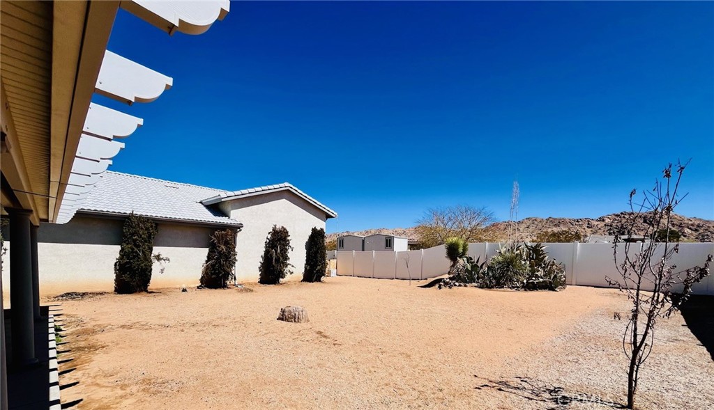 17389 Central Road Property Photo 25