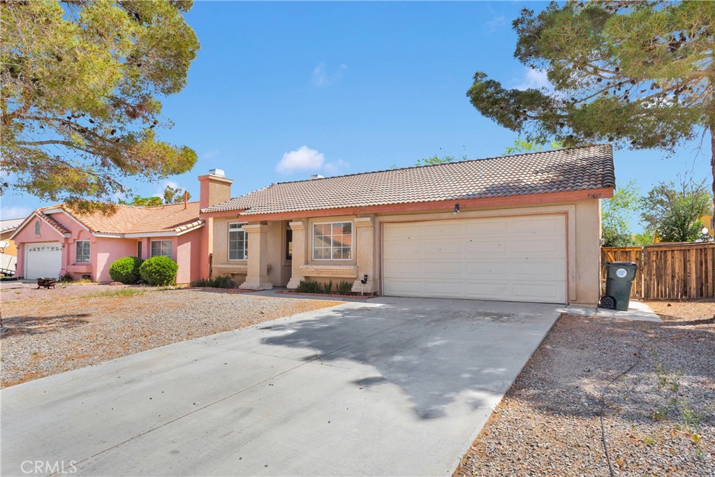 15605 Maverick Drive Property Photo 2