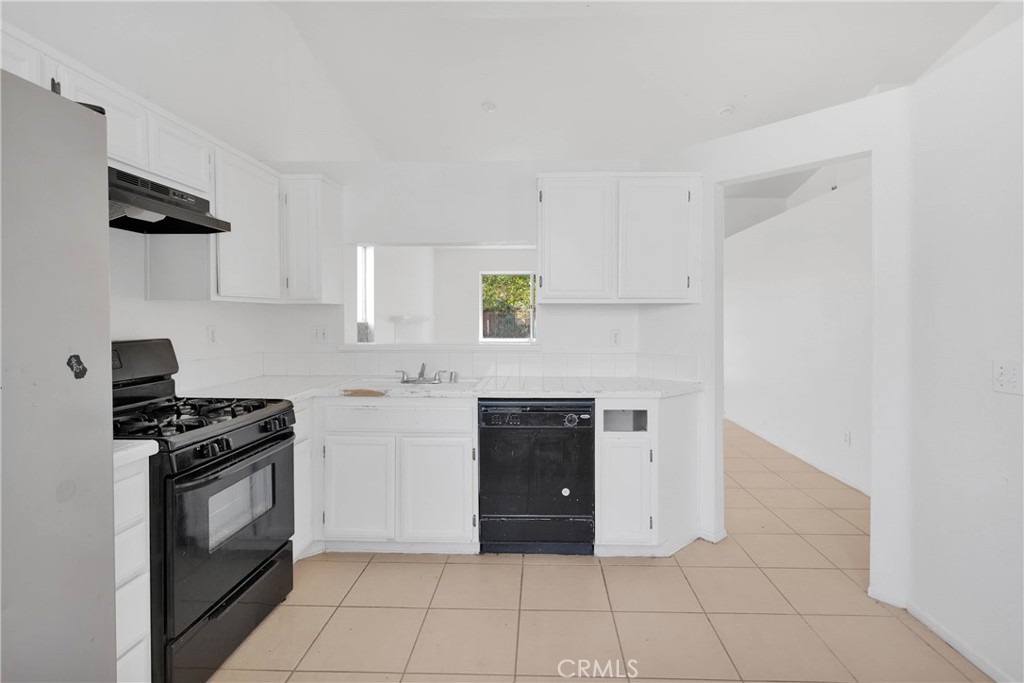 15605 Maverick Drive Property Photo 9