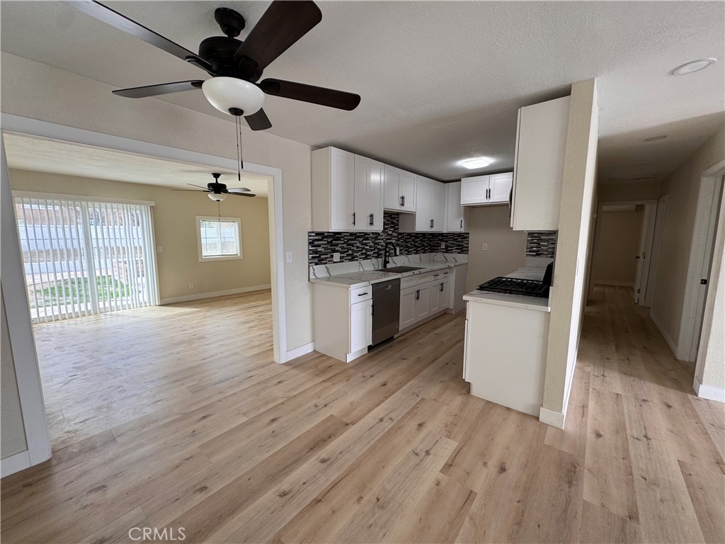 1716 Paloma Street Property Photo 5