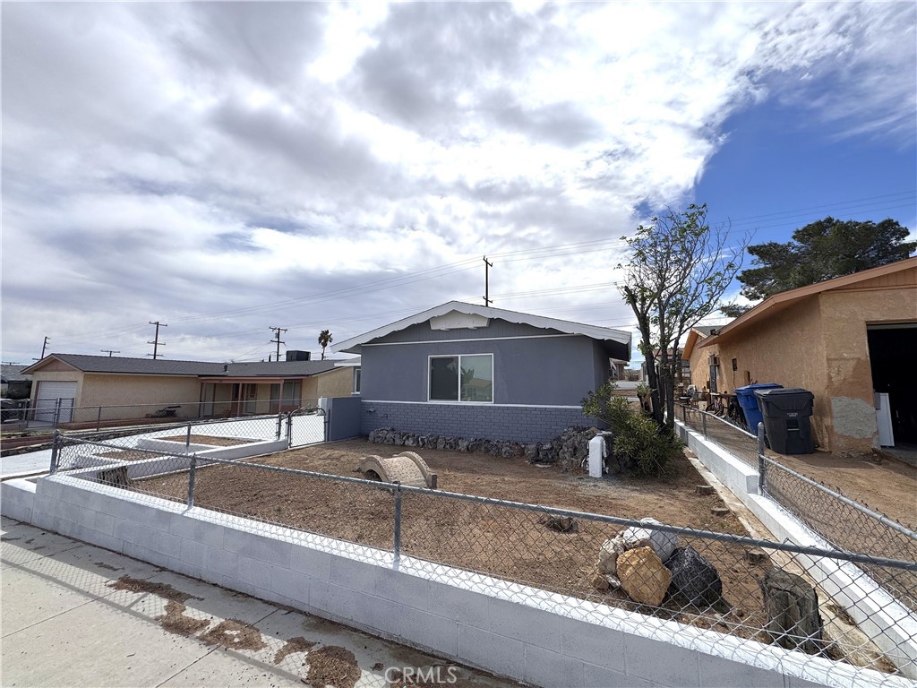 1716 Paloma Street Property Photo 23