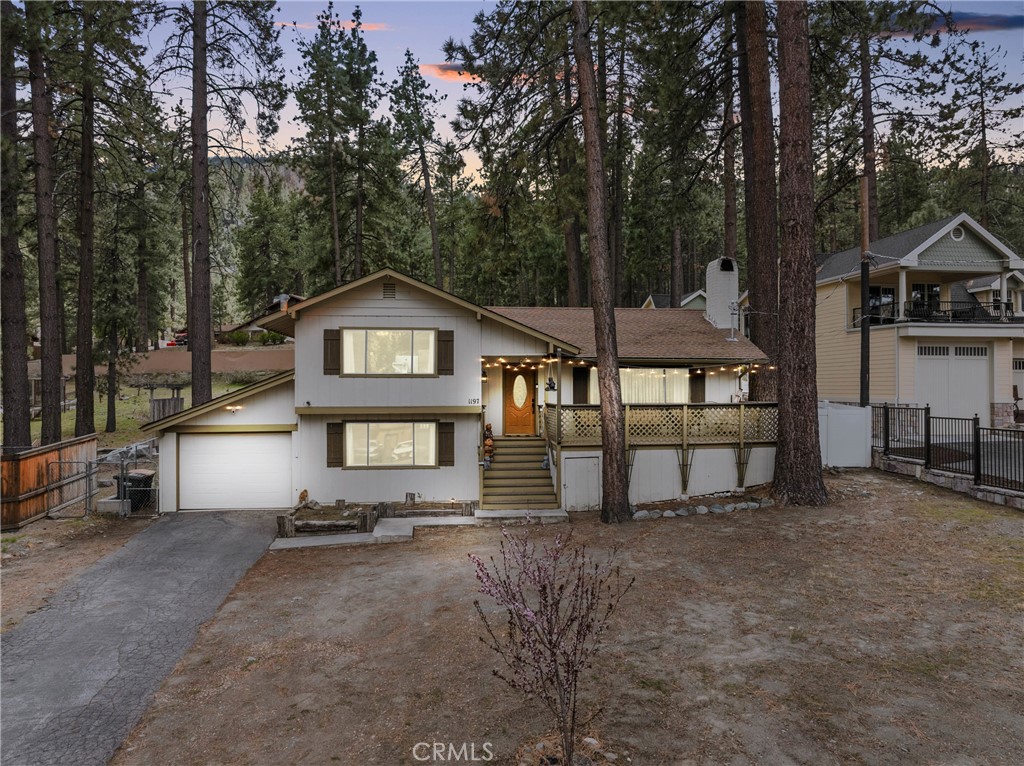 1197 Oriole Road Property Photo 1