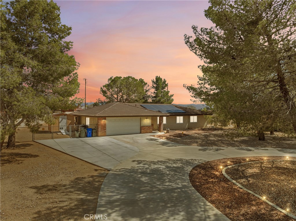 15933 Acoma Road Property Photo