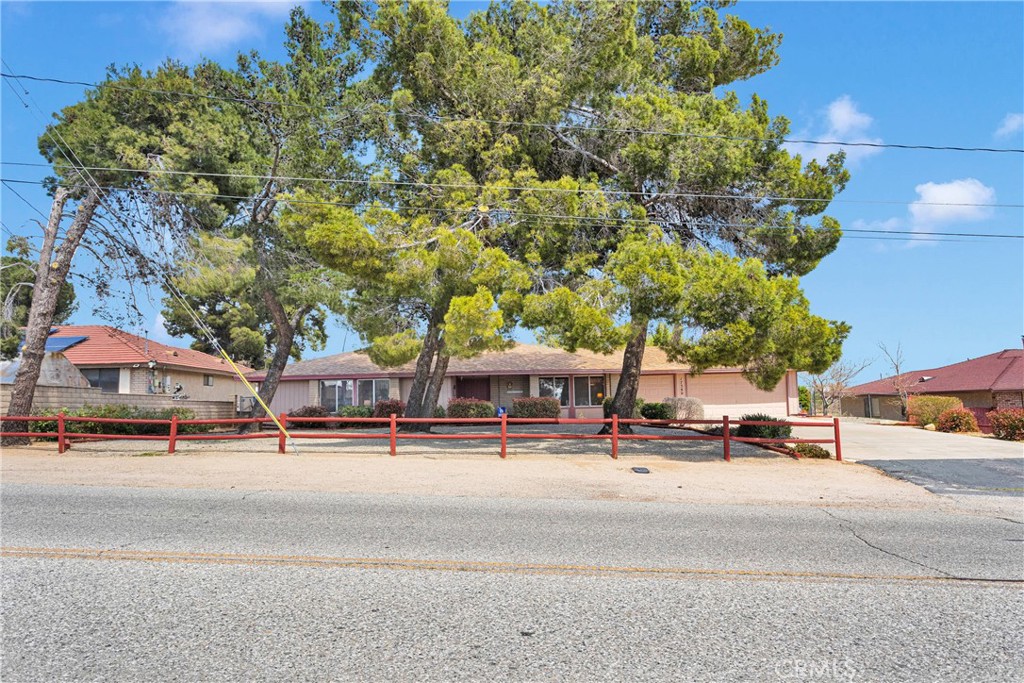 17380 Sultana Street Property Photo 1