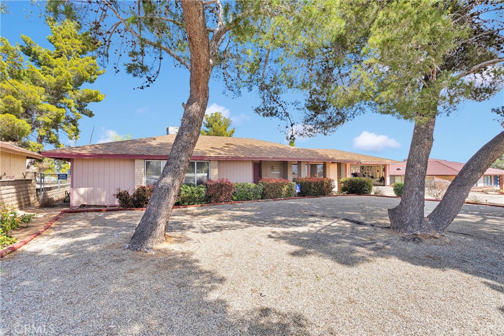 17380 Sultana Street Property Photo 4