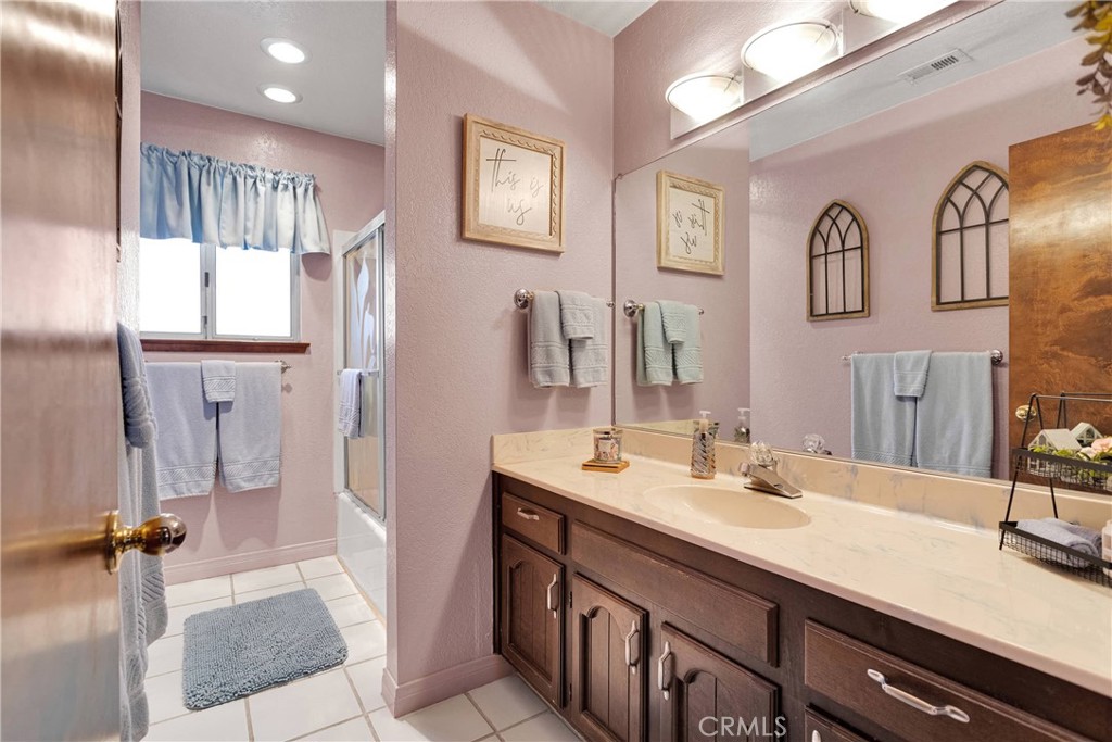 17380 Sultana Street Property Photo 26