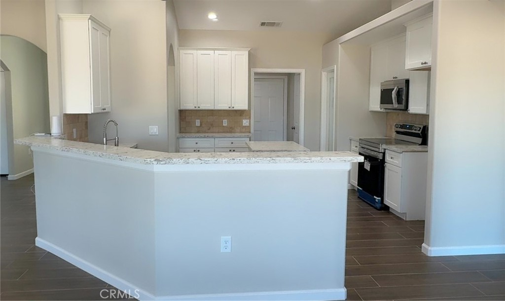 16506 Cactus Street Property Photo 9