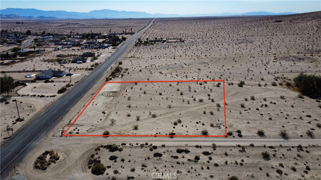 700 Amboy Road Property Photo 1
