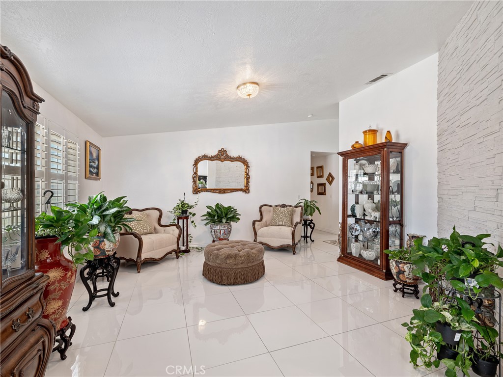 18399 Walnut Street Property Photo 23
