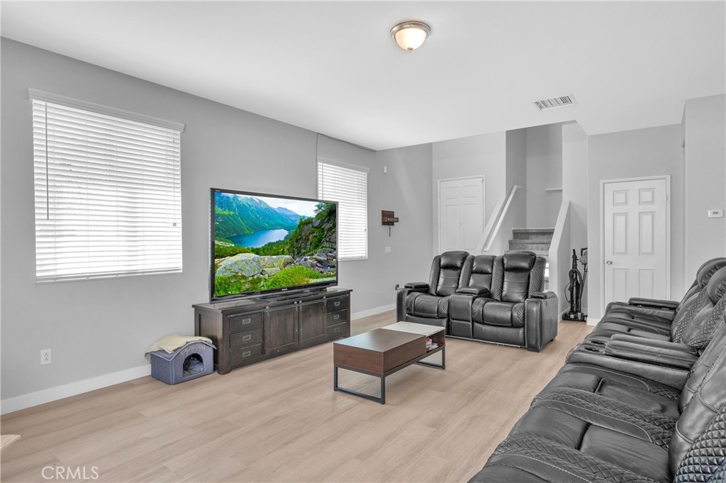 11779 Desert Glen Street Property Photo 12