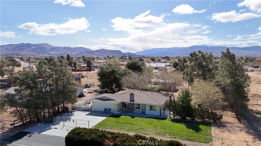 14501 Iroquois Road Property Photo 4
