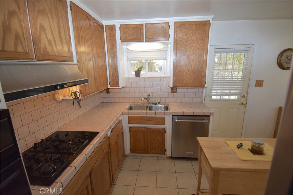 14501 Iroquois Road Property Photo 10