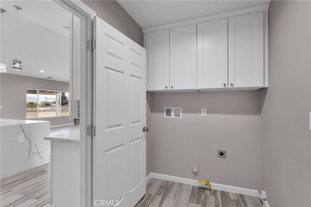 10399 Fifth Avenue Property Photo 17