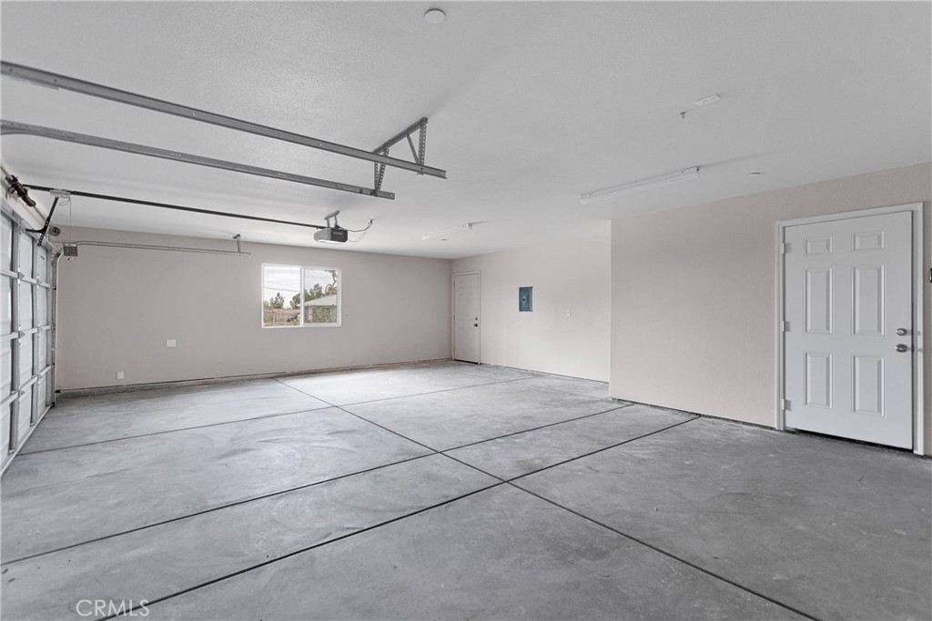 10399 Fifth Avenue Property Photo 35