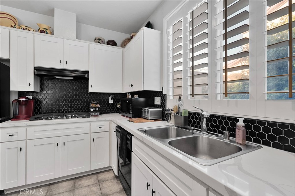 14090 Glendale Court Property Photo 17