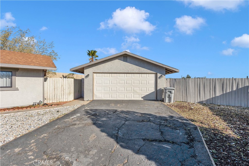 17908 Birch Street Property Photo 7