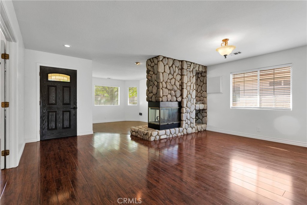15118 Orchard Hill Lane Property Photo 6