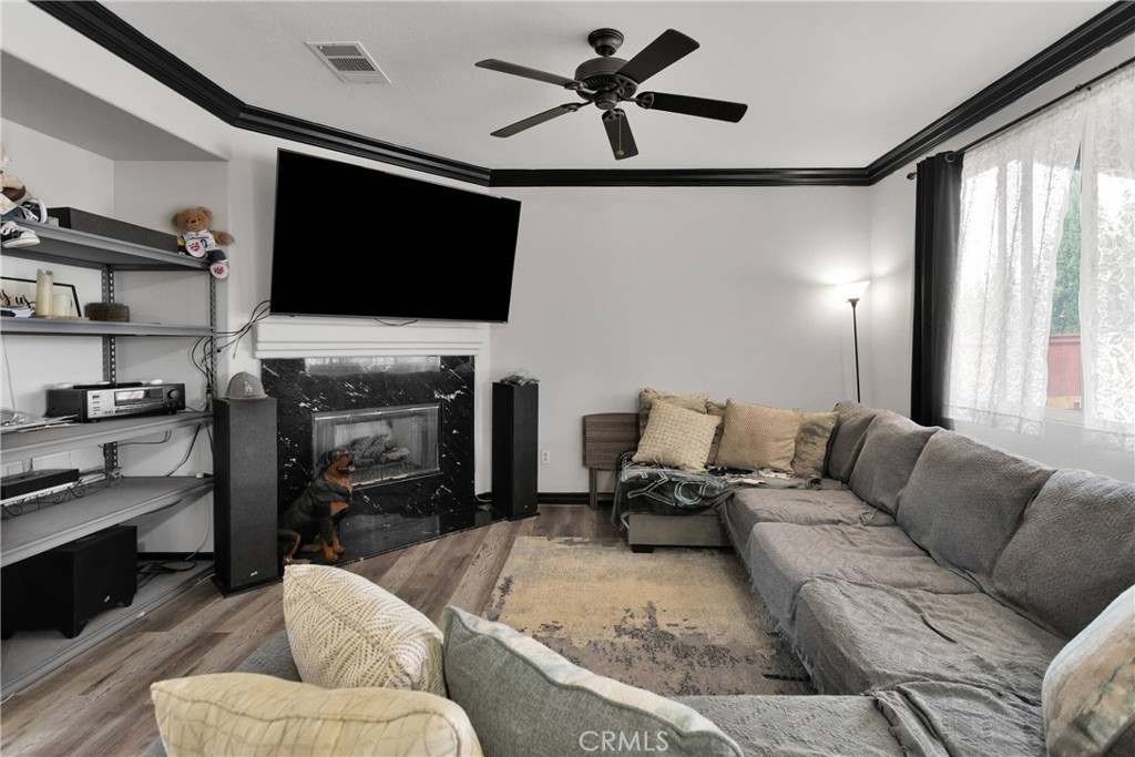 9153 Ravenswood Avenue Property Photo 11