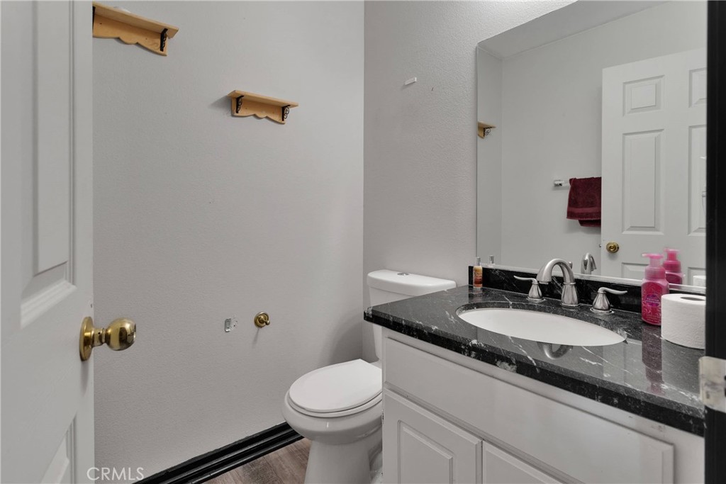 9153 Ravenswood Avenue Property Photo 14