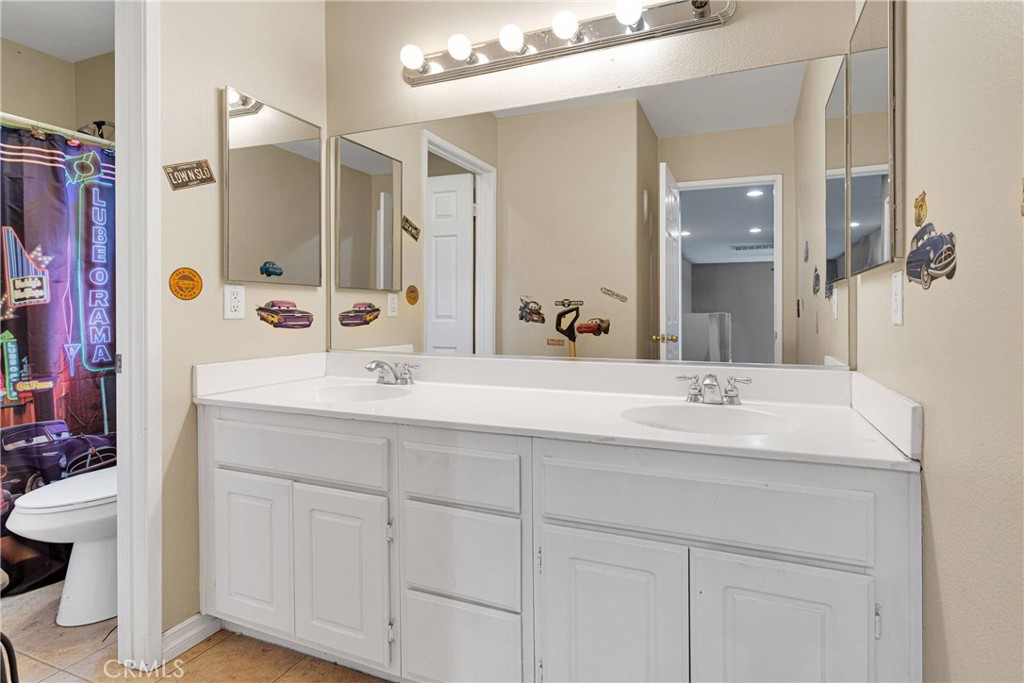 9153 Ravenswood Avenue Property Photo 21