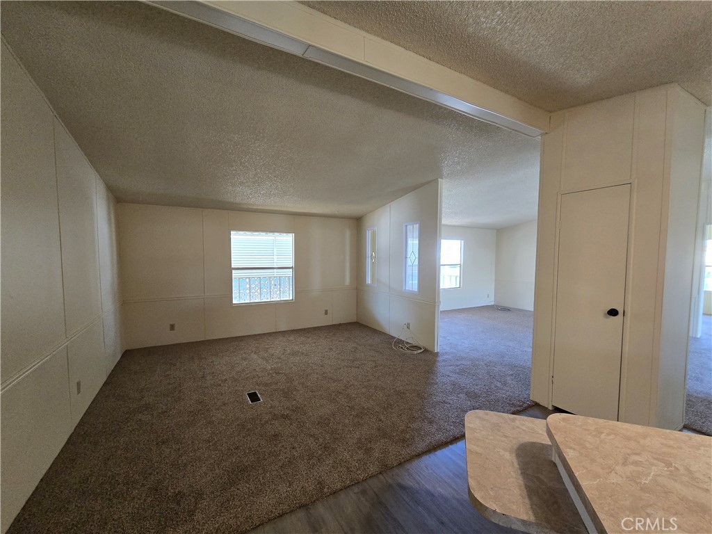 9161 Santa Fe Avenue E 14 Property Photo 14